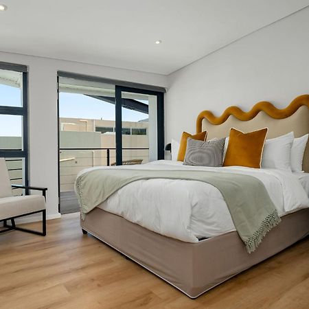 Neighbourgood 1St Crescent Camps Bay Hotel Kaapstad Buitenkant foto