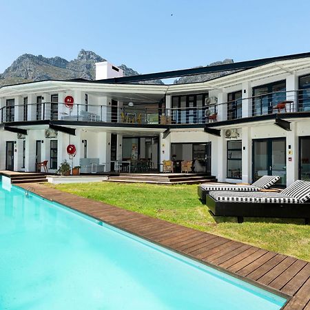 Neighbourgood 1St Crescent Camps Bay Hotel Kaapstad Buitenkant foto