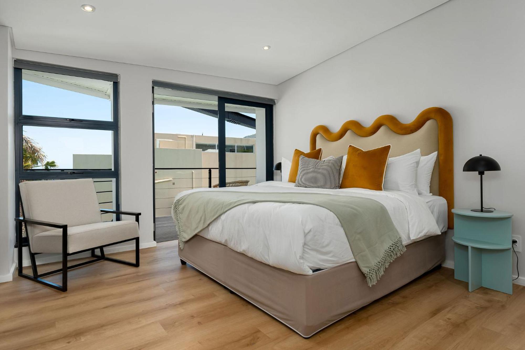 Neighbourgood 1St Crescent Camps Bay Hotel Kaapstad Buitenkant foto