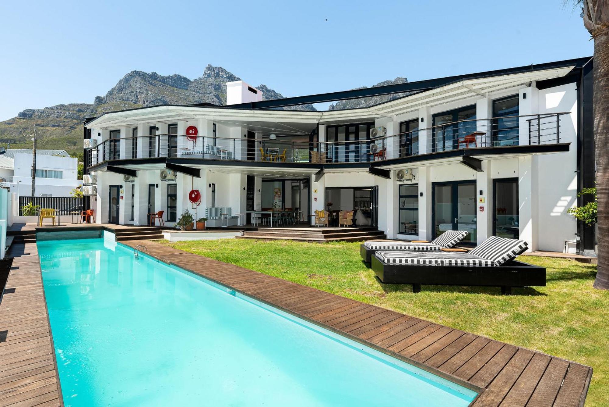 Neighbourgood 1St Crescent Camps Bay Hotel Kaapstad Buitenkant foto