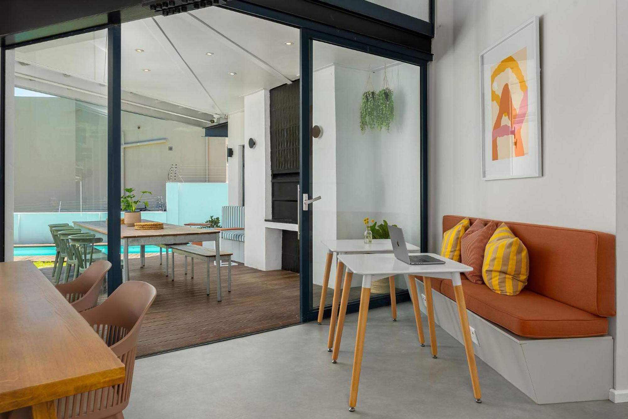 Neighbourgood 1St Crescent Camps Bay Hotel Kaapstad Buitenkant foto
