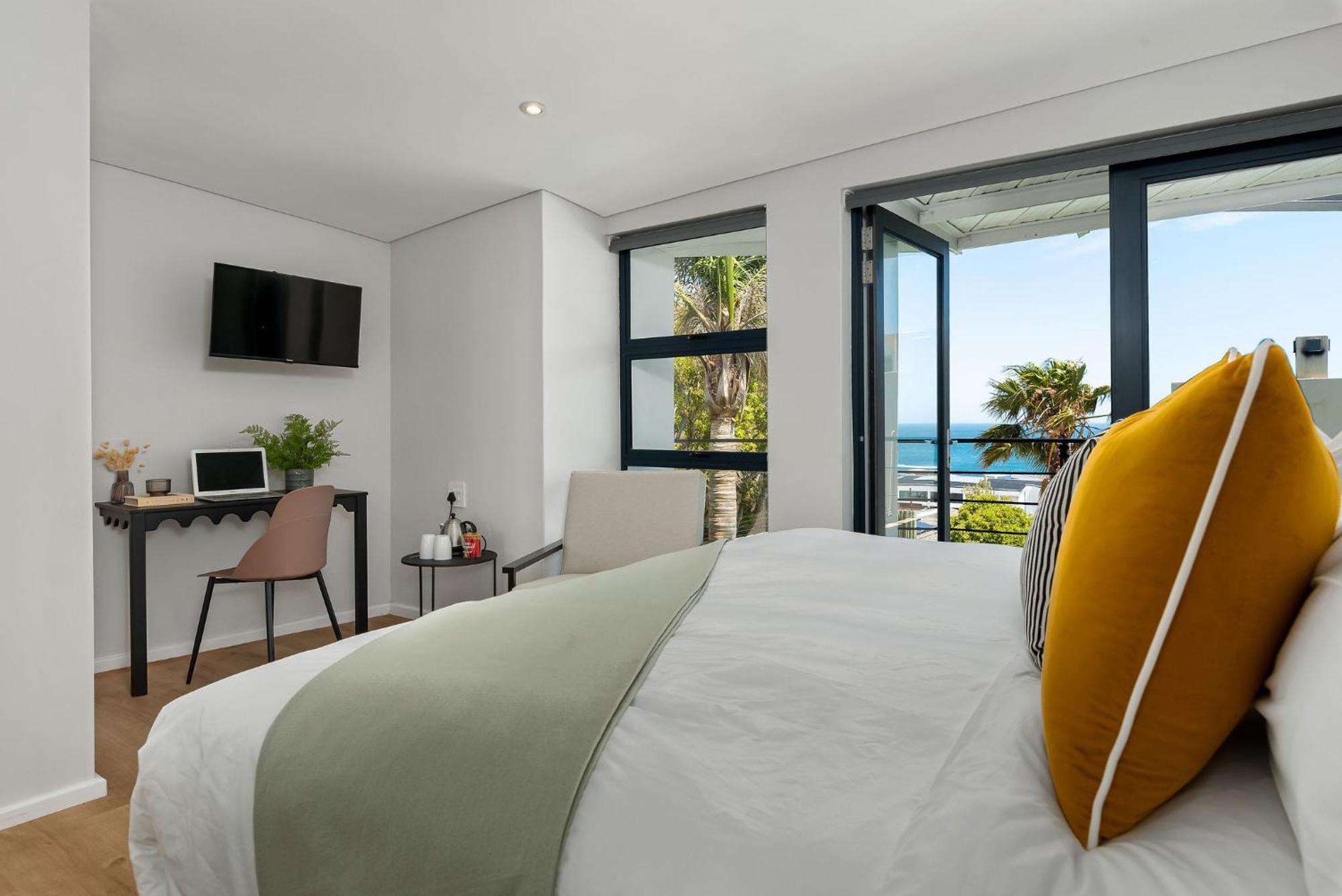Neighbourgood 1St Crescent Camps Bay Hotel Kaapstad Buitenkant foto