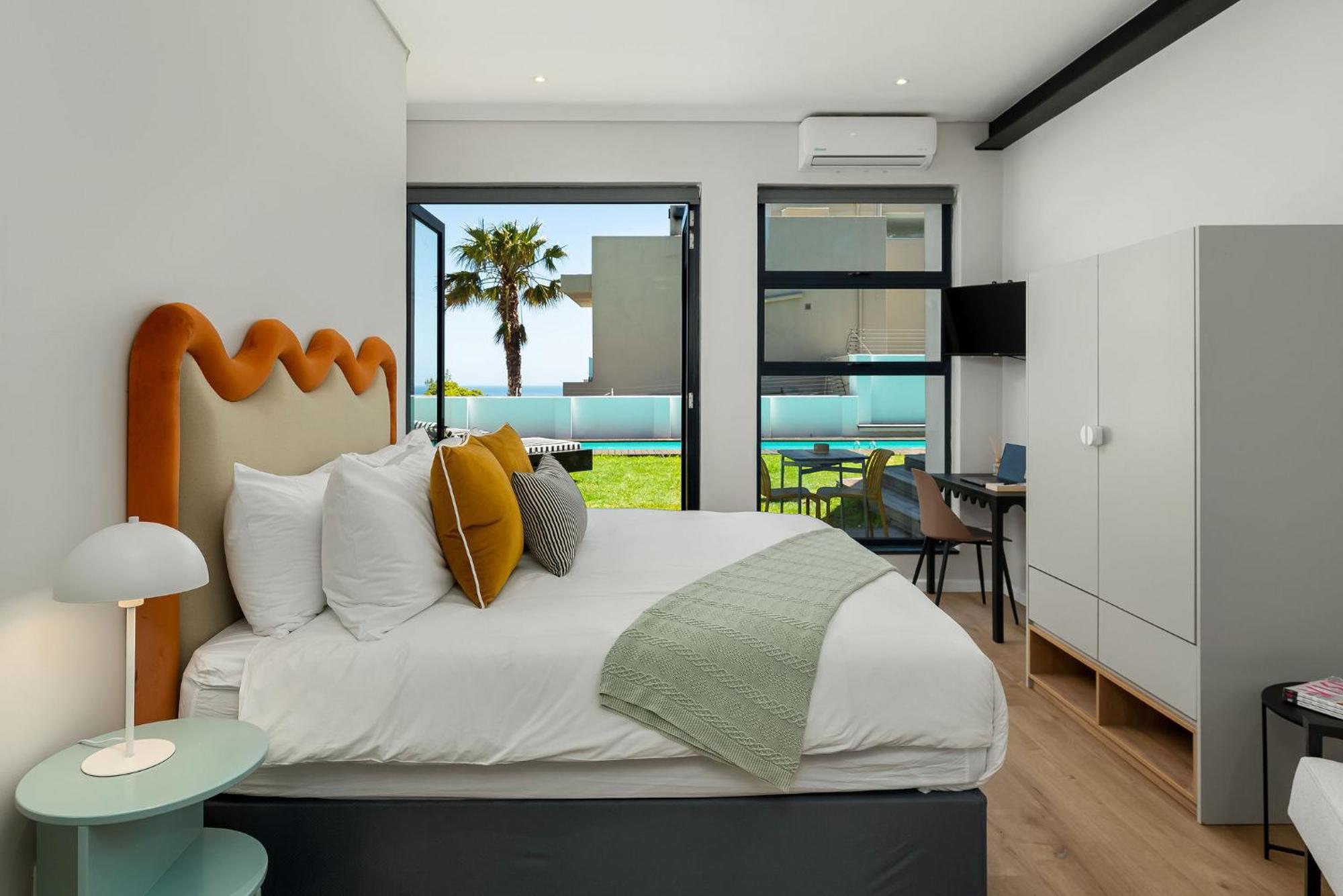 Neighbourgood 1St Crescent Camps Bay Hotel Kaapstad Buitenkant foto